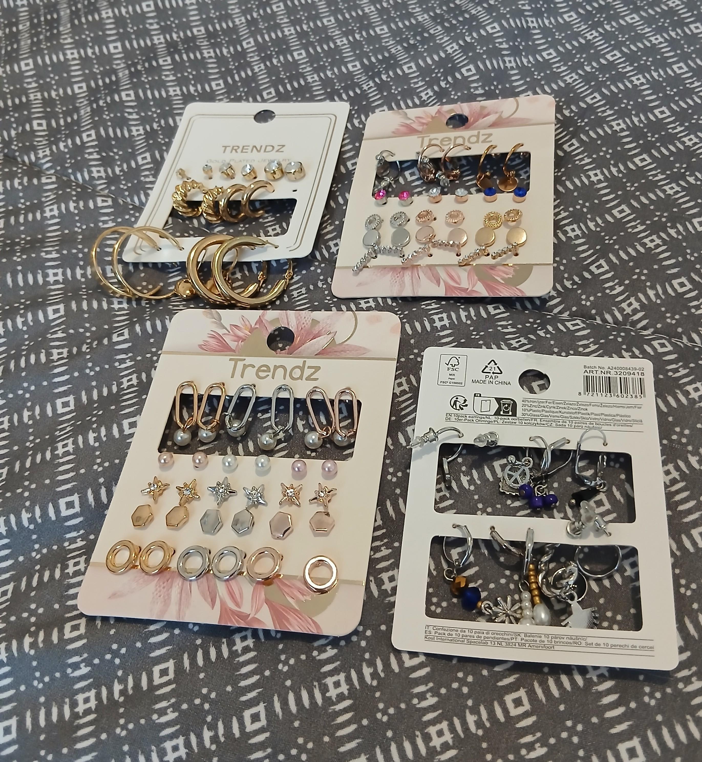 troc de troc reserver maria. lots de boucles d oreilles " maria reserver " image 0