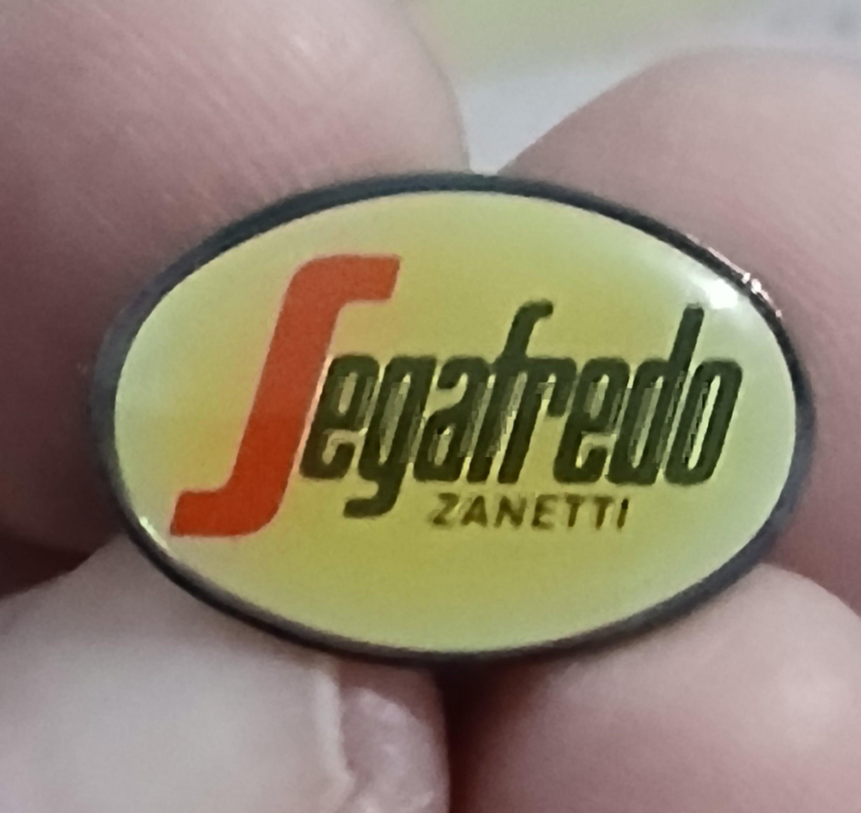 troc de troc un pins image 0