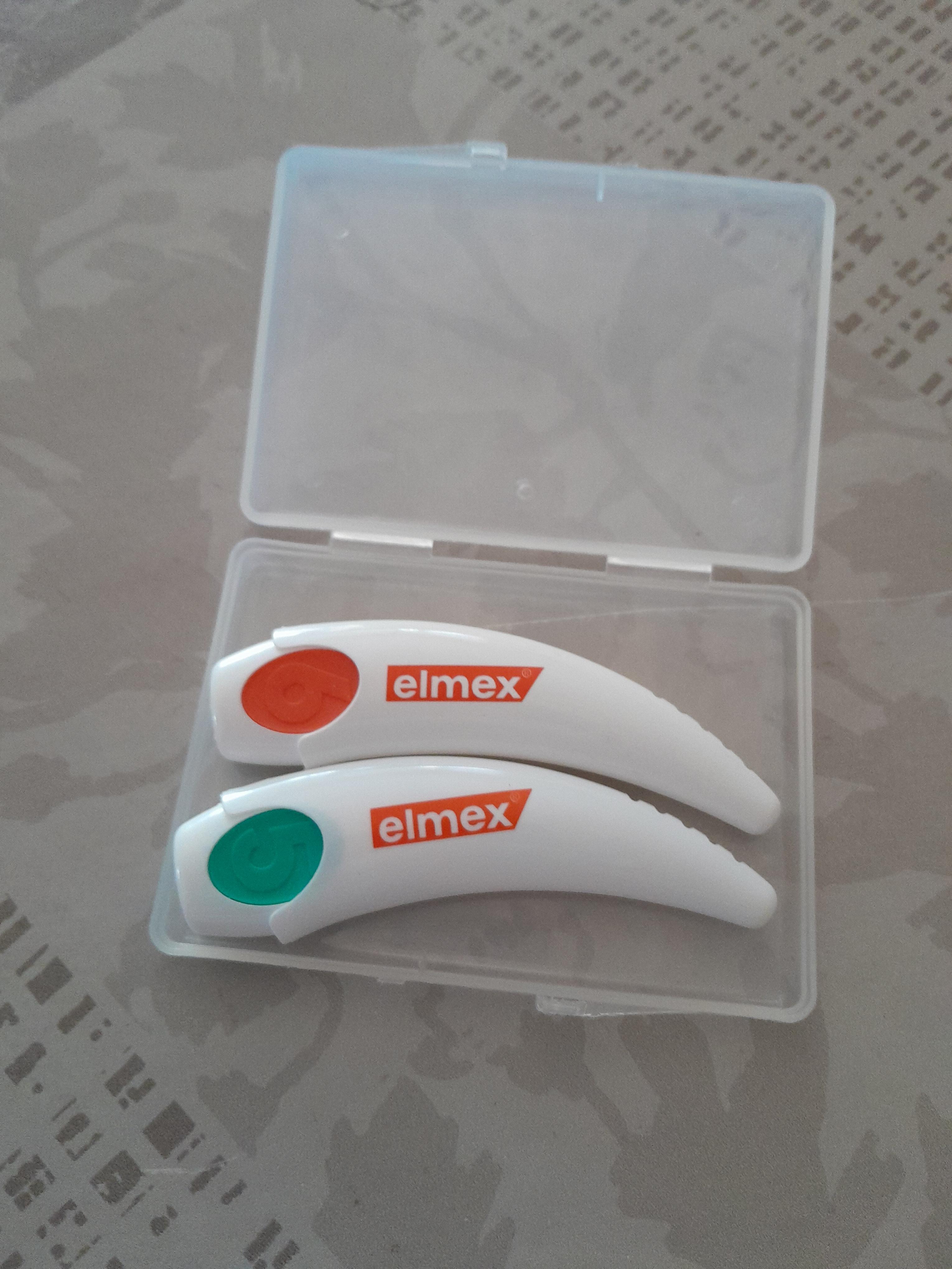 troc de troc 2 brossettes interdentaires neuve avec boitier image 0