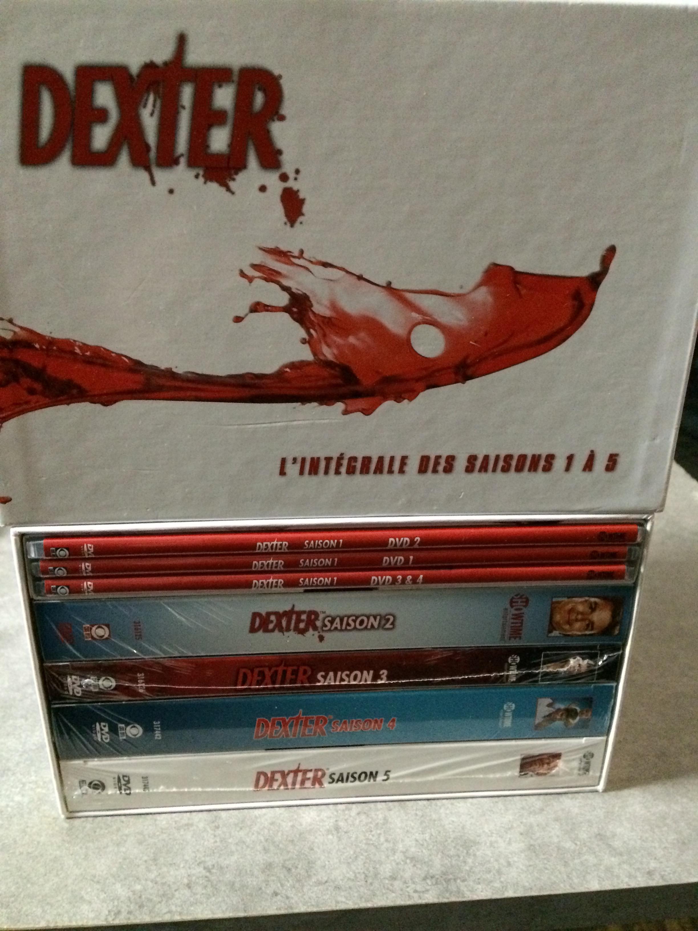 troc de troc serie dexter  coffret 5 premières saisons image 1