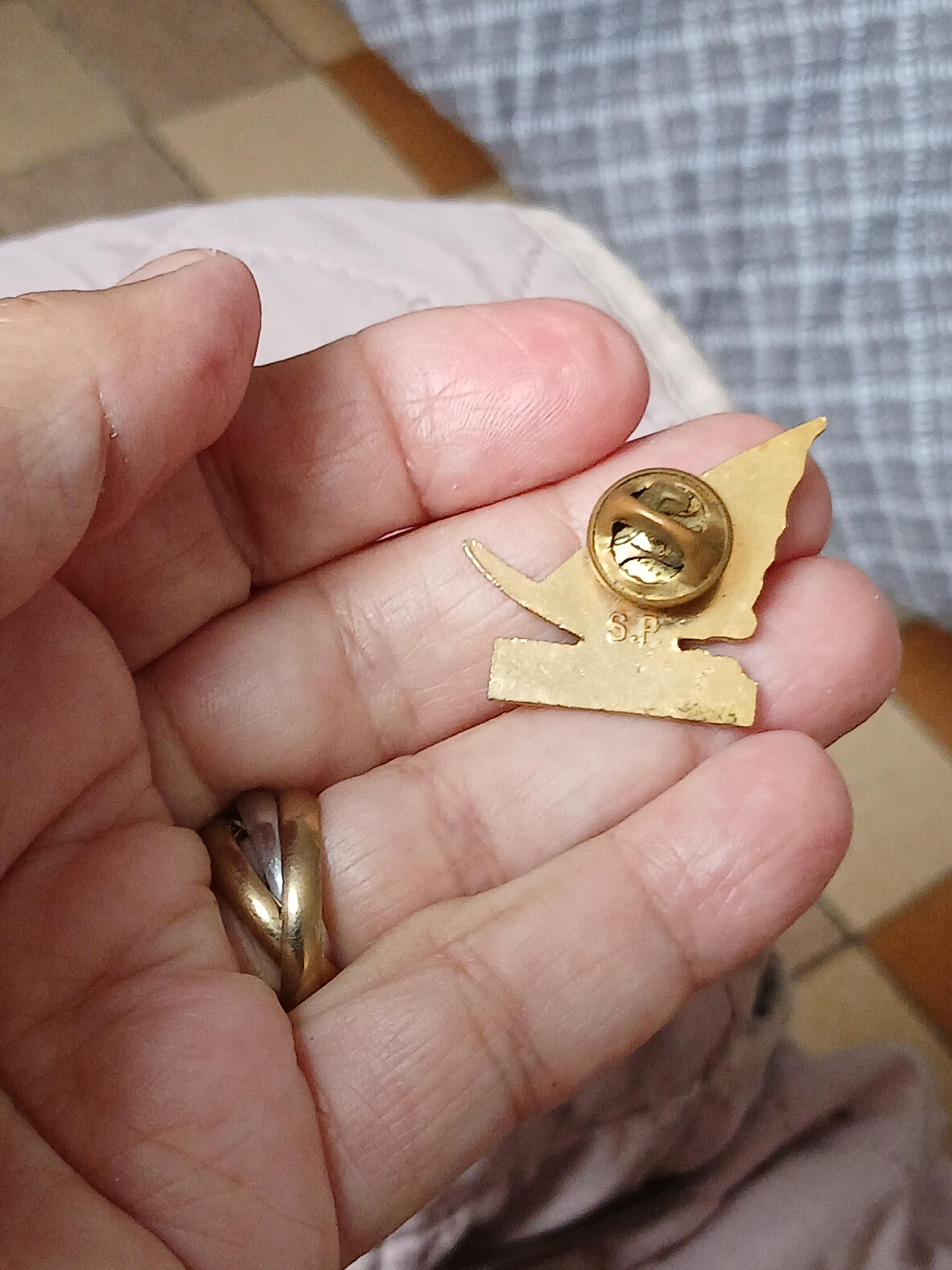 troc de troc reserver. un pin ' philips ' image 2