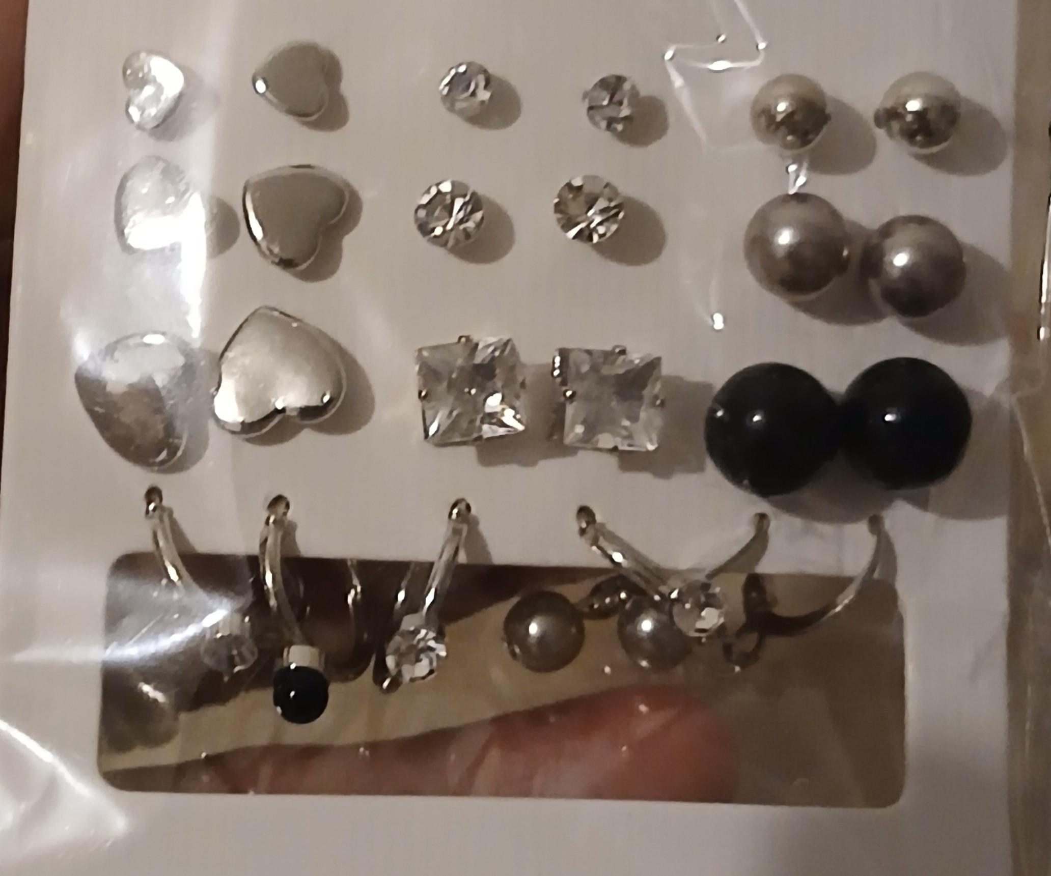 troc de troc lots de boucles d oreilles image 0