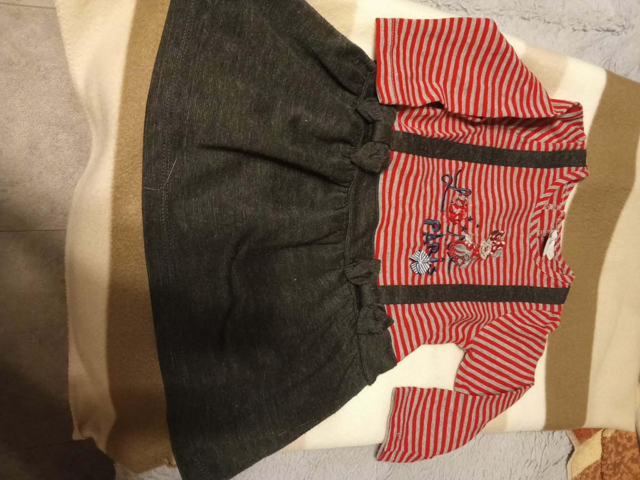 troc de troc robe  1 an marque disney image 0