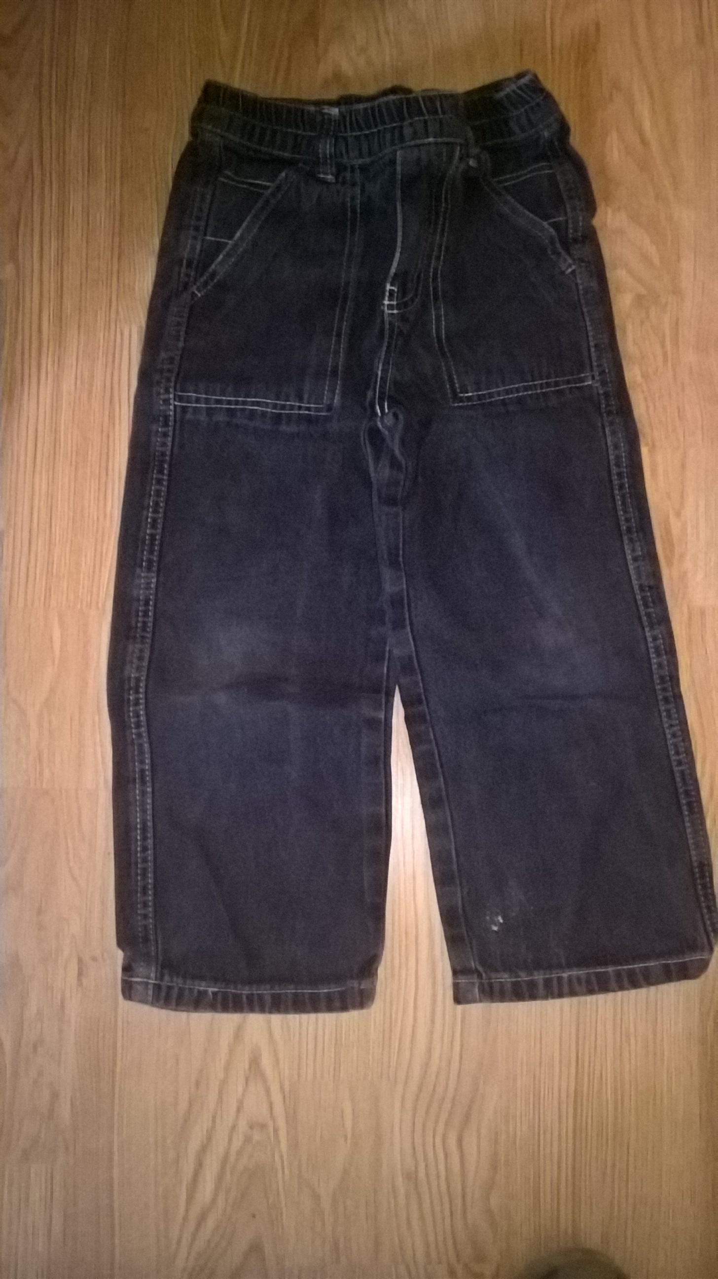 troc de troc jeans taille 5 ans garcon comme neuf image 0