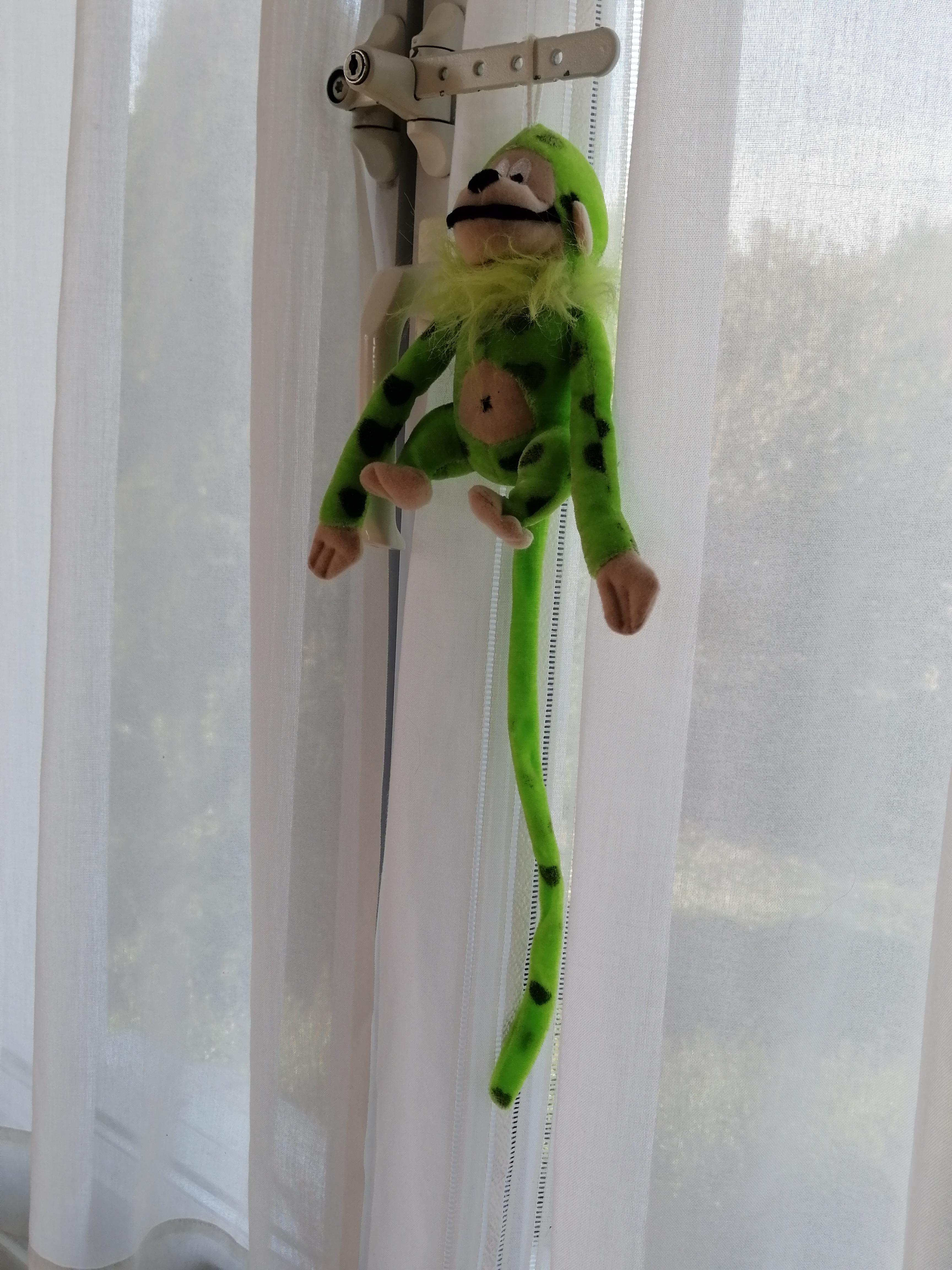 troc de troc petite peluche marsupilami vert fluo image 0