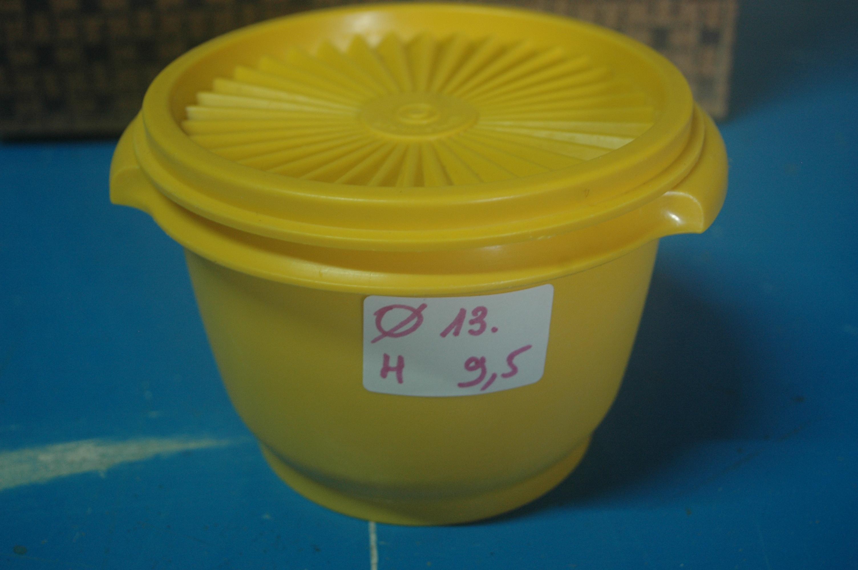troc de troc petite tupperware image 0