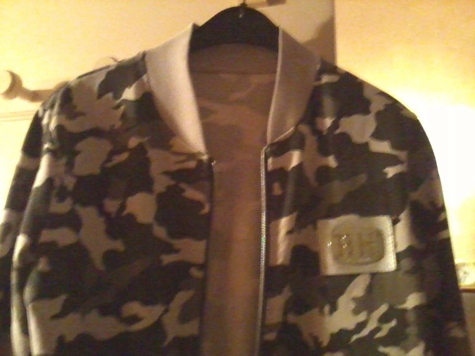 troc de troc blouson weet..mixte. coton..taille m image 1