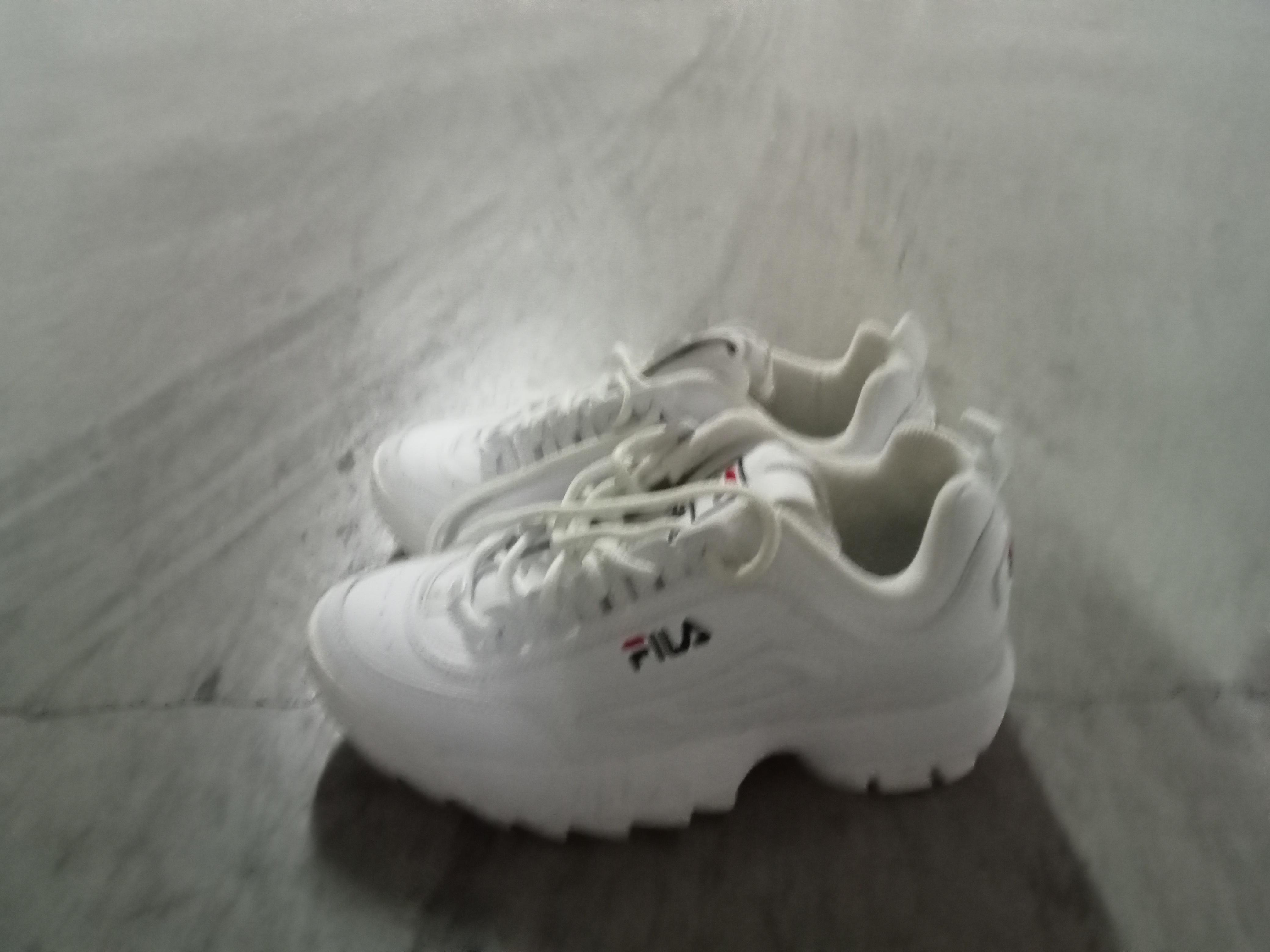 troc de troc baskets fila disruptor image 2