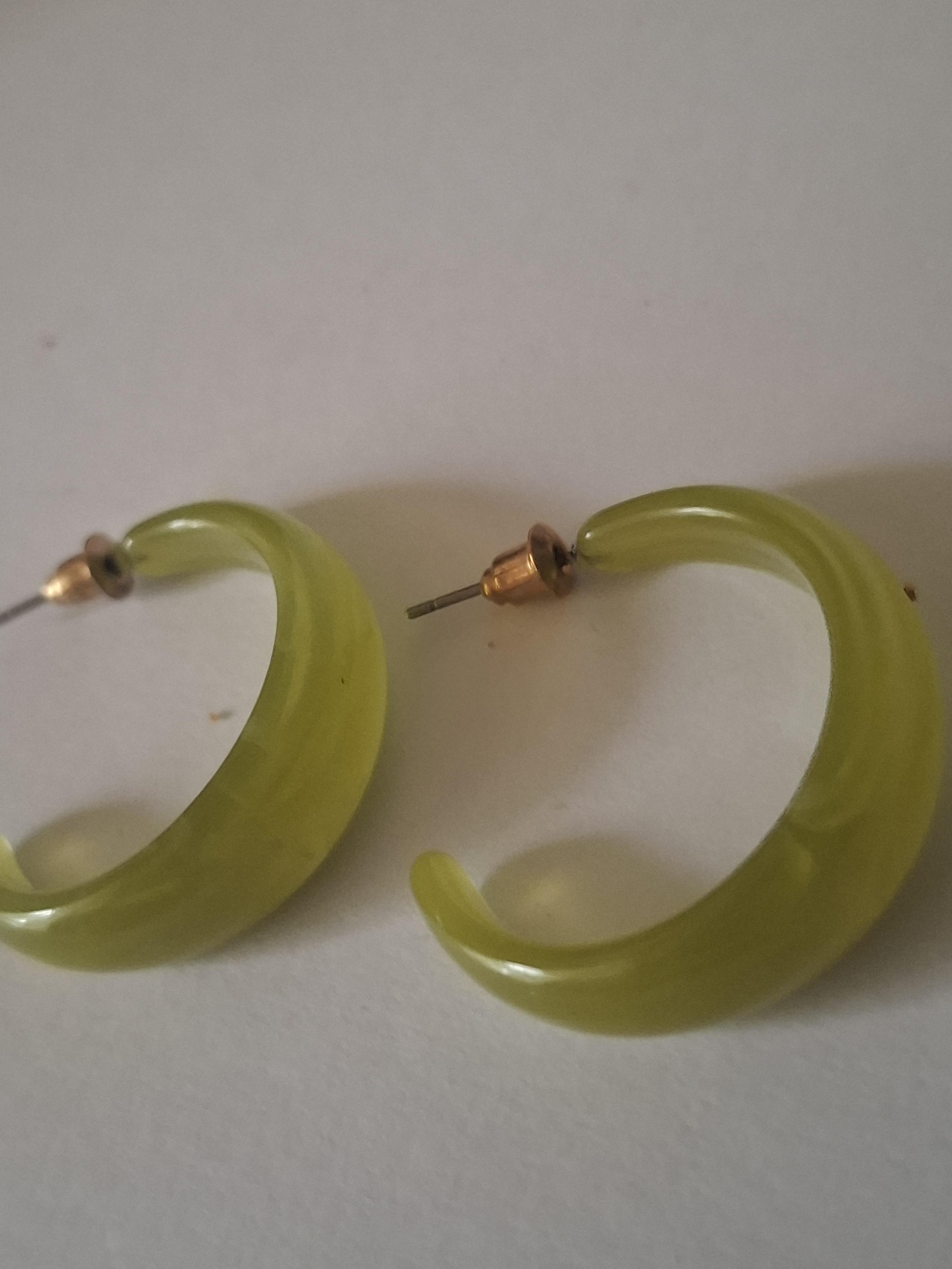 troc de troc boucles d'oreilles image 0