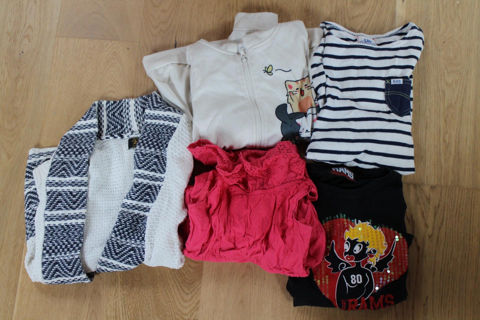 troc de troc lot de vêtements. 140cm. image 1