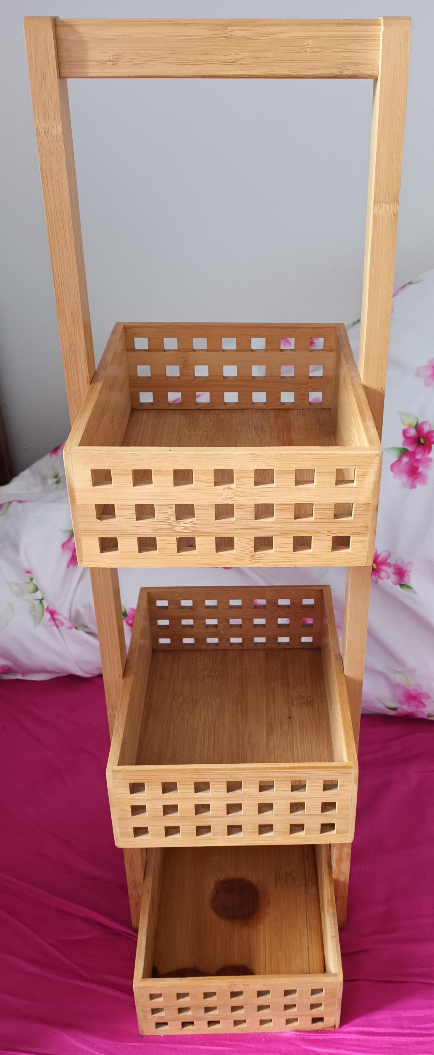 troc de troc petit meuble de rangement en bambou image 0